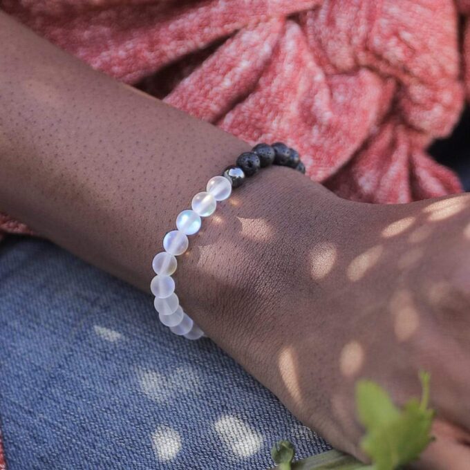 Glow Glass (Clear) Crystal Bracelet - Image 5