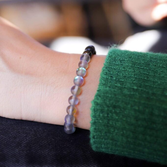 Glow Glass (Grey) Crystal Bracelet - Image 5